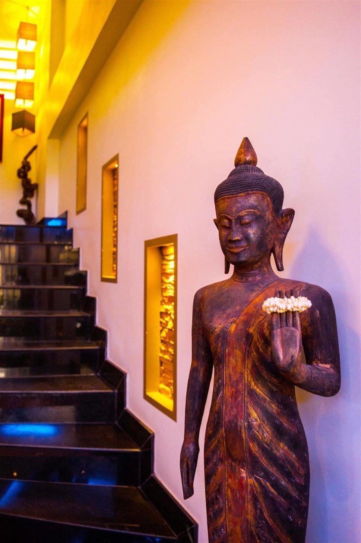 One Up - Banana Hotel Phnom Penh Exterior foto
